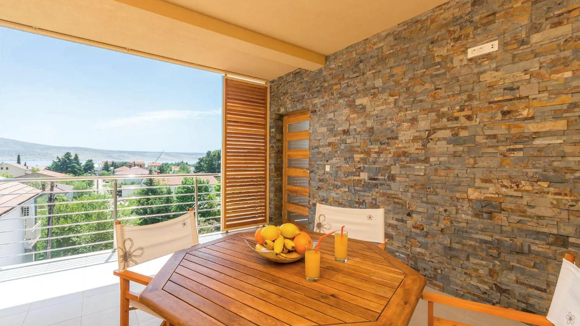 Beautiful Apartment In Starigrad Paklenica With Heated Swimming Pool 0*,  Chorvatsko