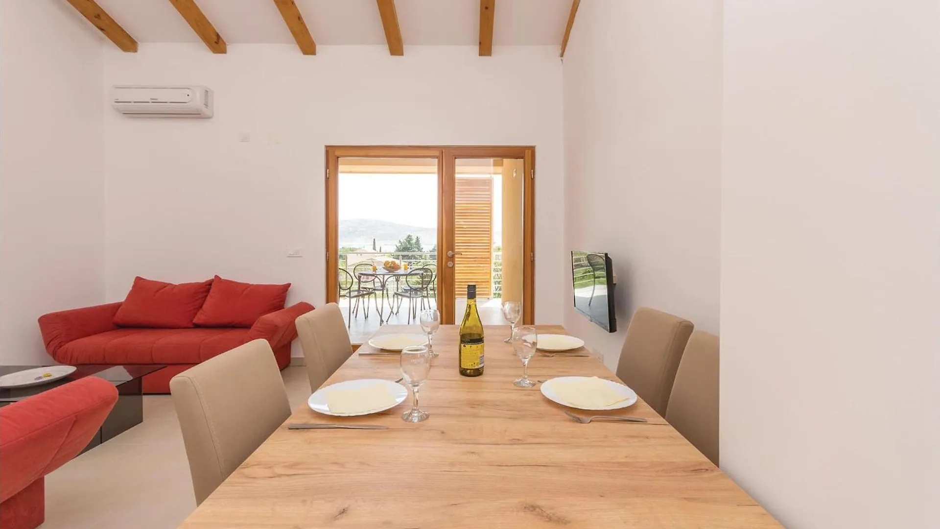 Beautiful Apartment In Starigrad Paklenica With Heated Swimming Pool